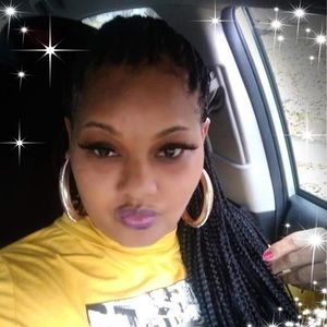 Meet your Posher, Lavella